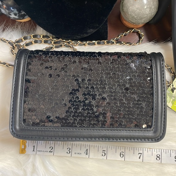 Badgly Mischka Sequin Bag - Picture 2 of 6